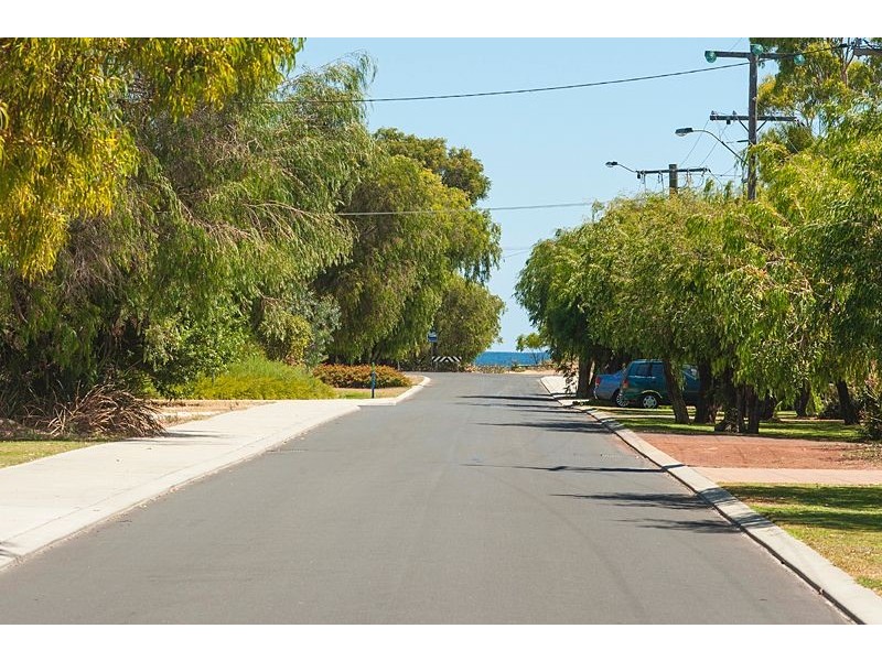 20 Newtown Beach Road, Abbey WA 6280