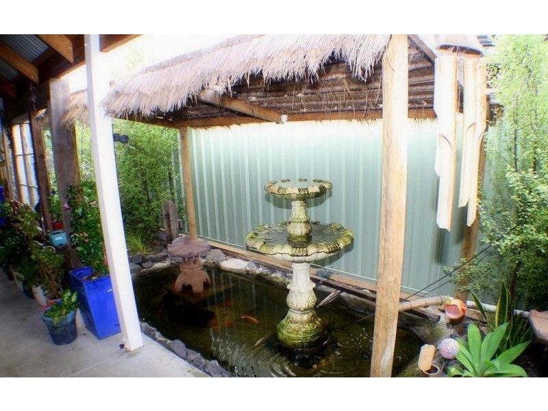 27 Leschenaultia Avenue, Margaret River WA 6285