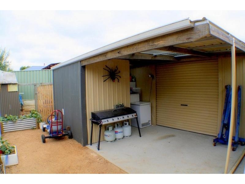 27 Leschenaultia Avenue, Margaret River WA 6285