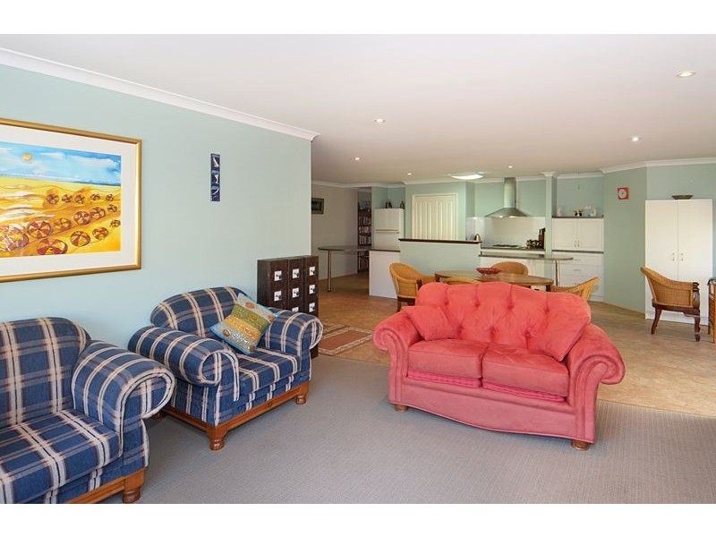 8 Darter Street, Busselton WA 6280