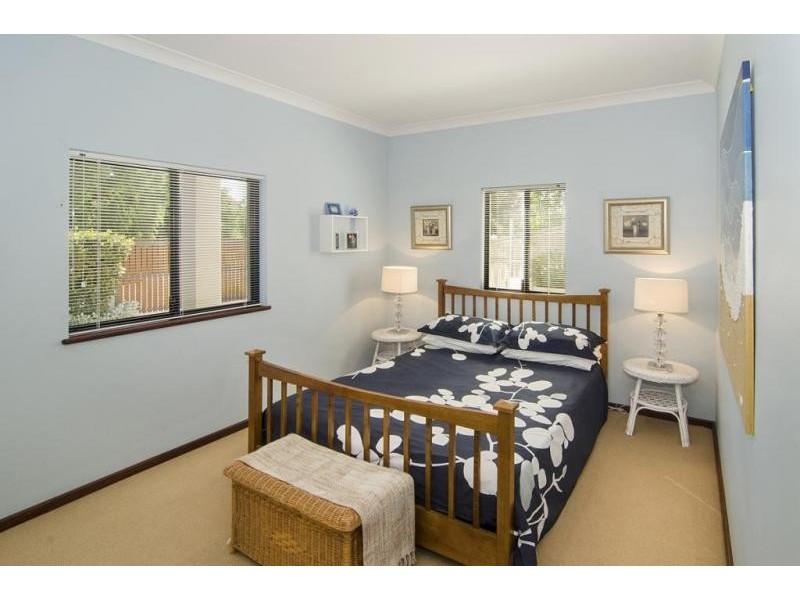 283 Marine Terrace, Geographe WA 6280