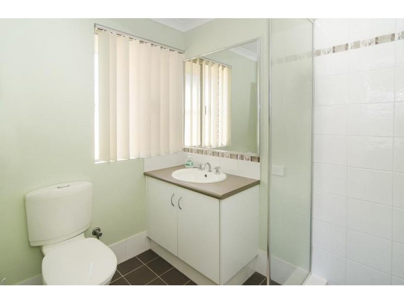 4 Lyrebird Road, Broadwater WA 6280