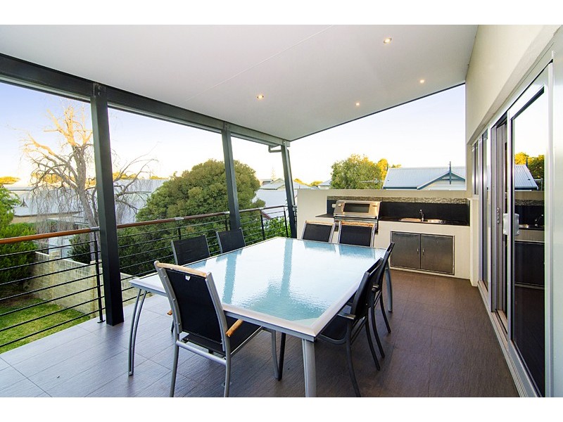 15B/77 Gifford Road, Dunsborough WA 6281