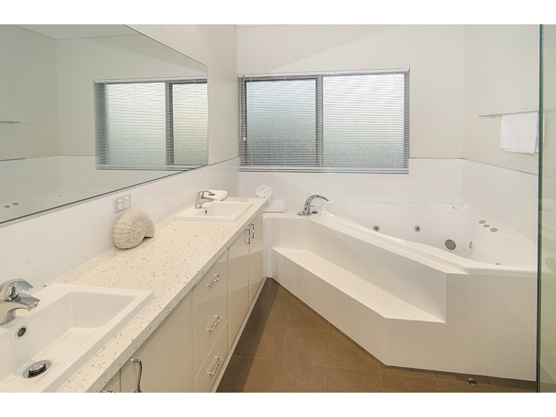 15B/77 Gifford Road, Dunsborough WA 6281