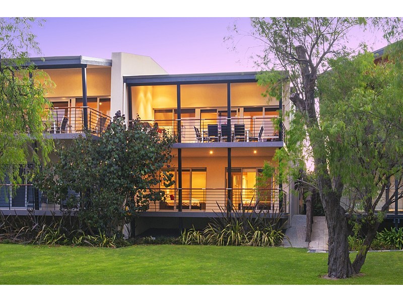 15A/77 Gifford Road, Dunsborough WA 6281