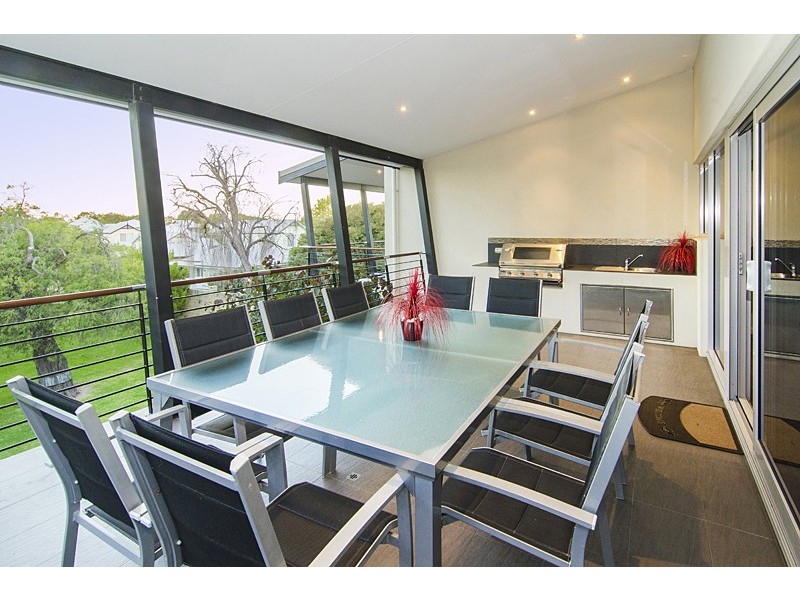 15A/77 Gifford Road, Dunsborough WA 6281