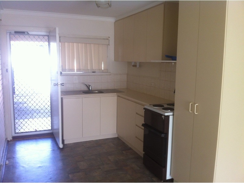 2/31 Lockhart Street, Busselton WA 6280