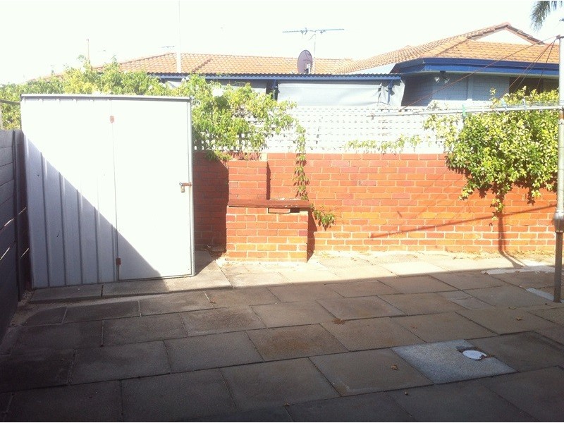 2/31 Lockhart Street, Busselton WA 6280