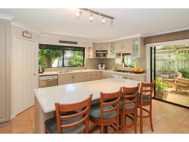 14 Canterbury Place, West Busselton WA 6280