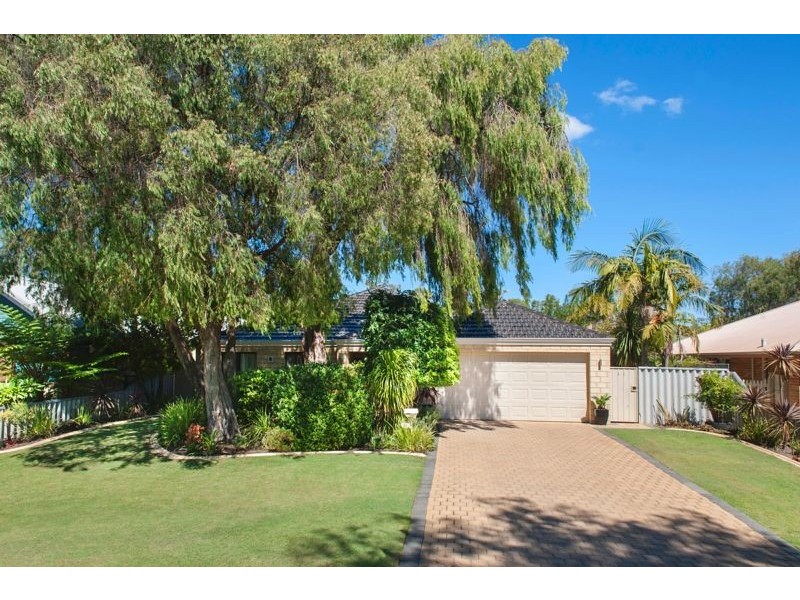 14 Canterbury Place, West Busselton WA 6280