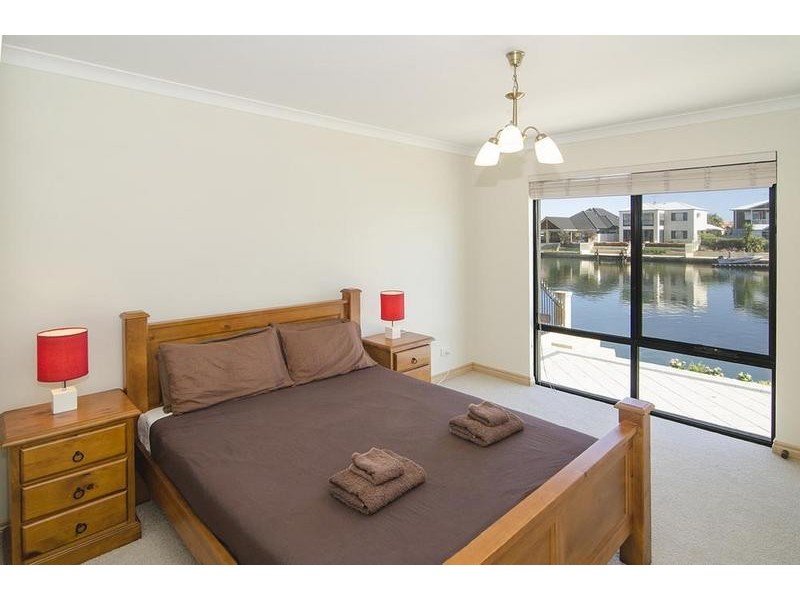 39 Lanyard Boulevard, Geographe WA 6280