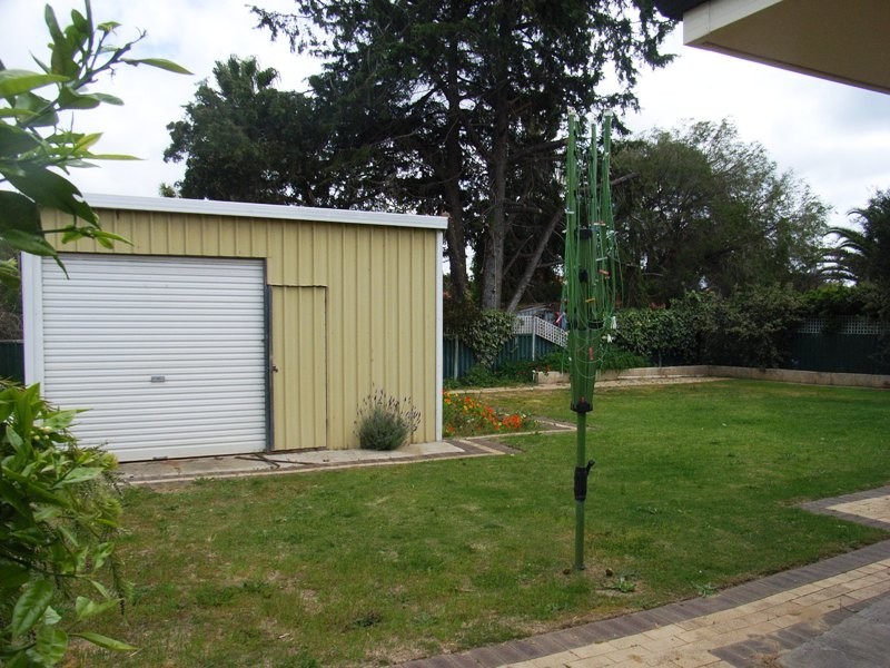 10 Barnard Road, Busselton WA 6280