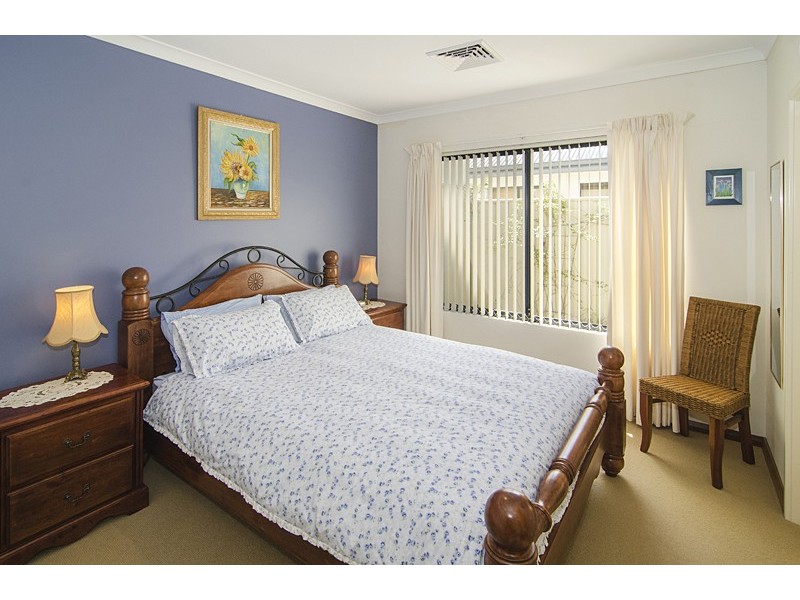 28 Wilson Avenue, Quindalup WA 6281