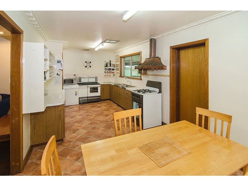 1058 Caves Road, Quindalup WA 6281