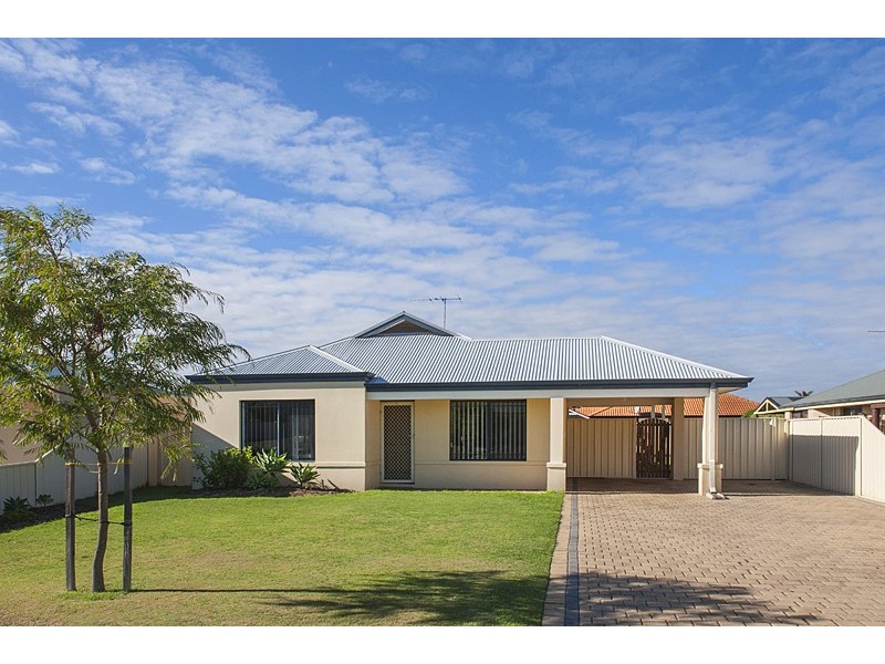 10 Honeyeater Crescent, Geographe WA 6280