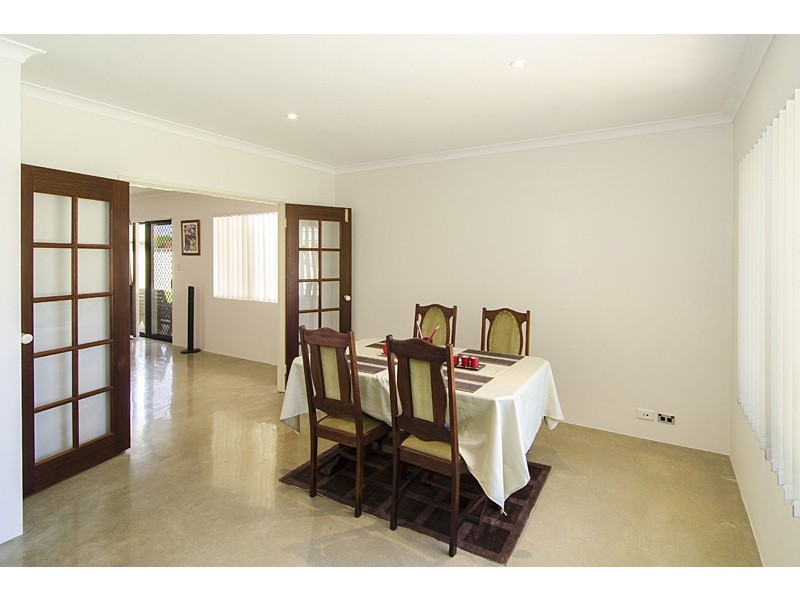 10 Honeyeater Crescent, Geographe WA 6280
