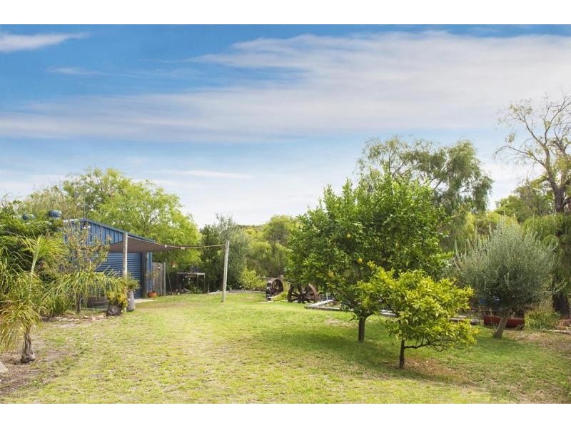 13 Gwenydd Way, Peppermint Grove Beach WA 6271