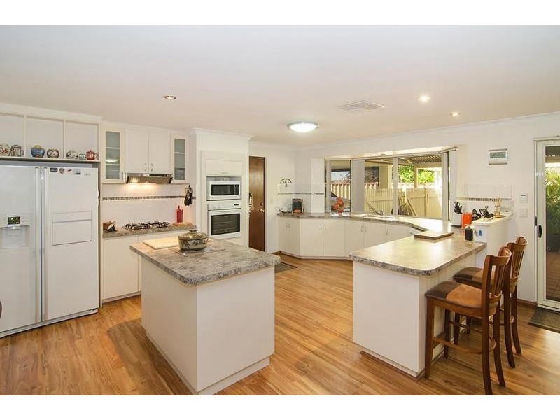 3 Canon Retreat, West Busselton WA 6280