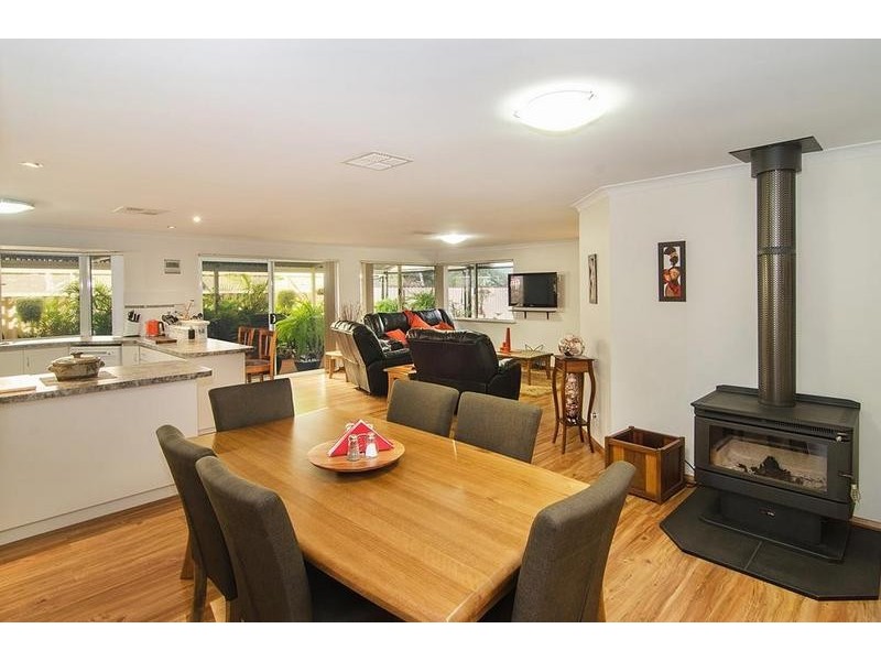 3 Canon Retreat, West Busselton WA 6280