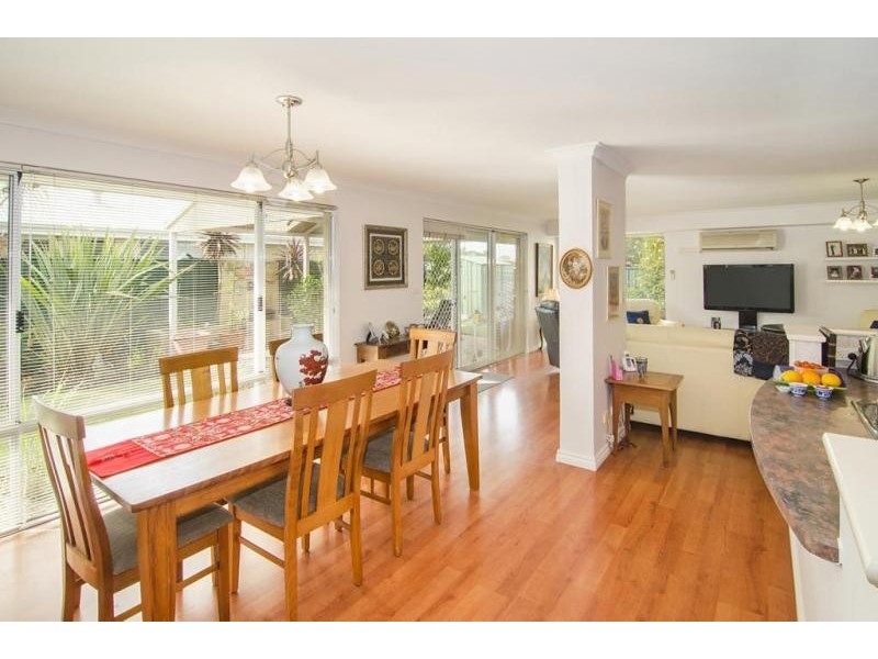 15 Beachgrove Place, Geographe WA 6280