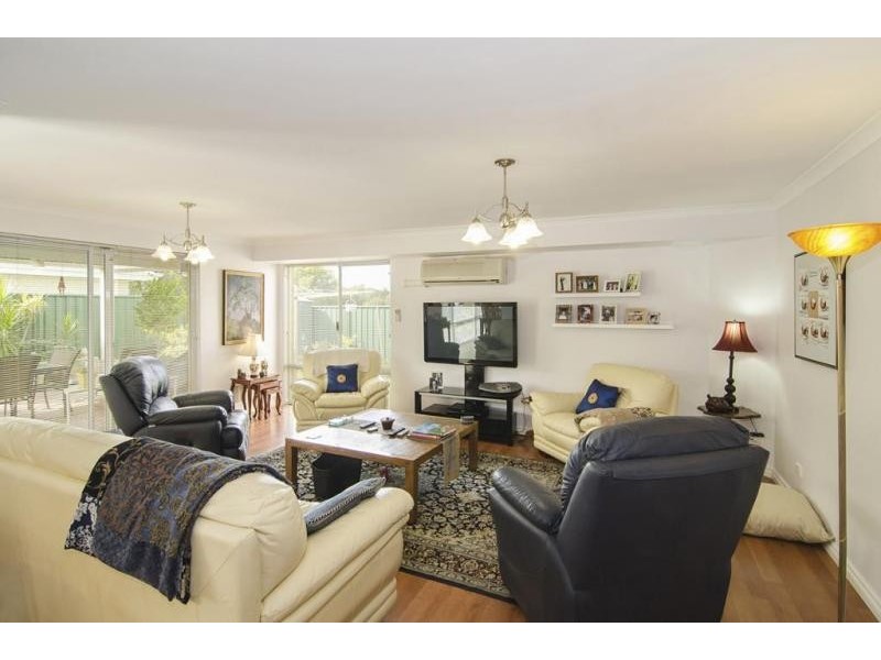 15 Beachgrove Place, Geographe WA 6280