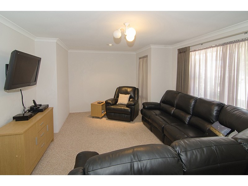 1/5 Cummins Court, Geographe WA 6280