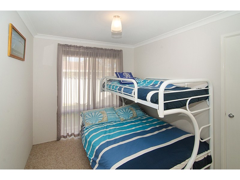 1/5 Cummins Court, Geographe WA 6280