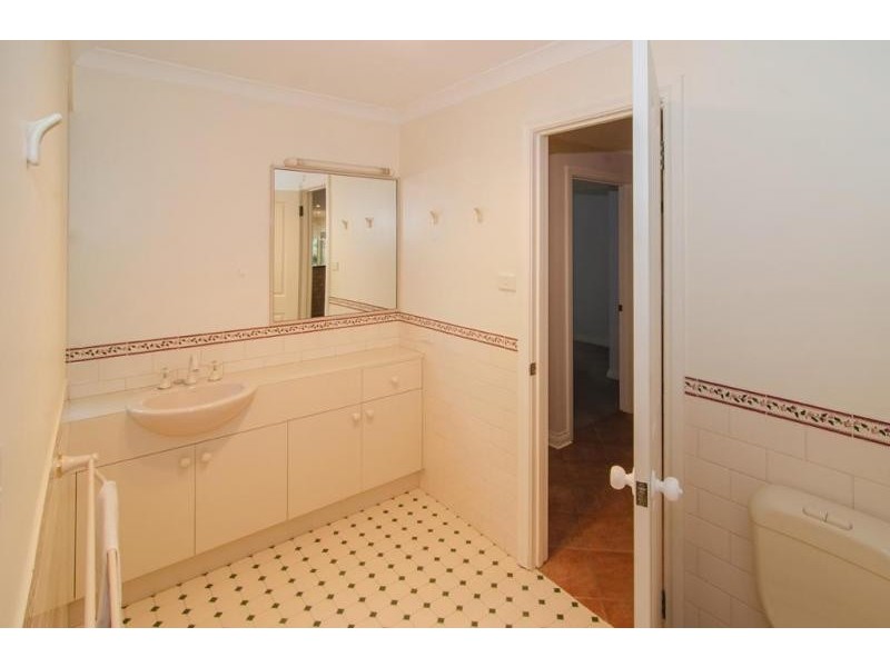 13 Kalgaritch Avenue, West Busselton WA 6280