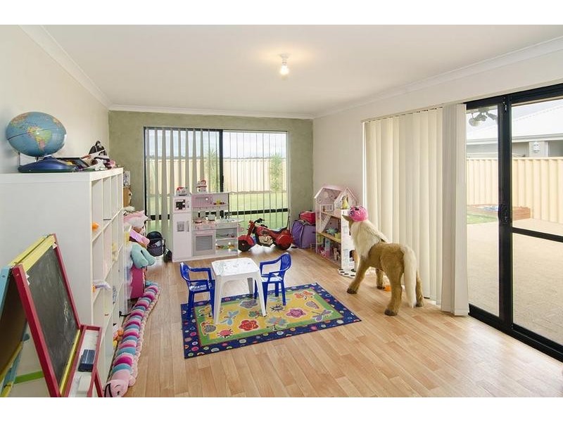 34 Provincia Parade, Yalyalup WA 6280