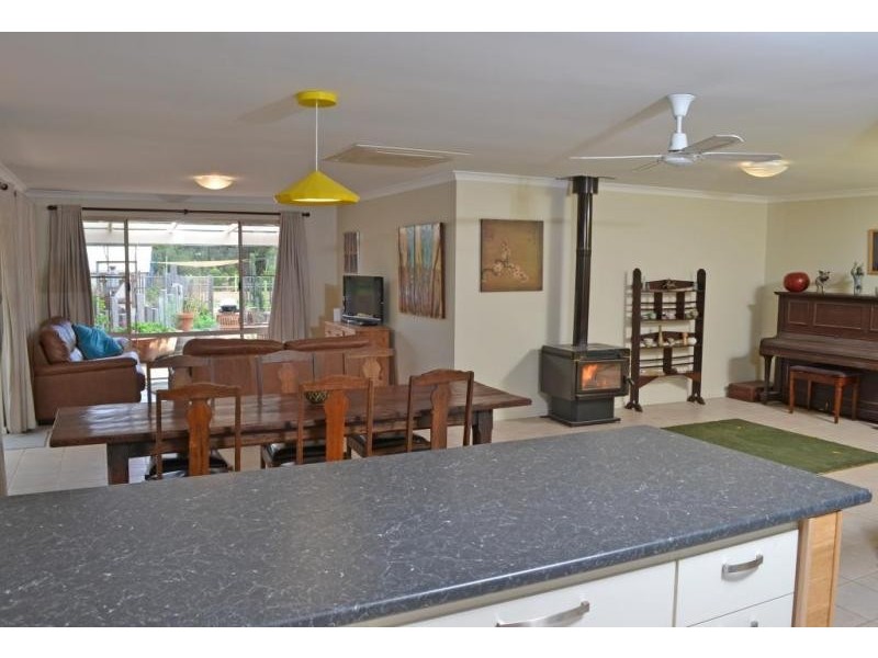 34 Mansfield Avenue, Margaret River WA 6285