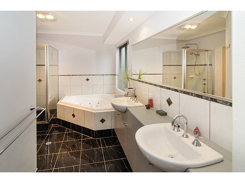 4 Lions Drive, Cowaramup WA 6284