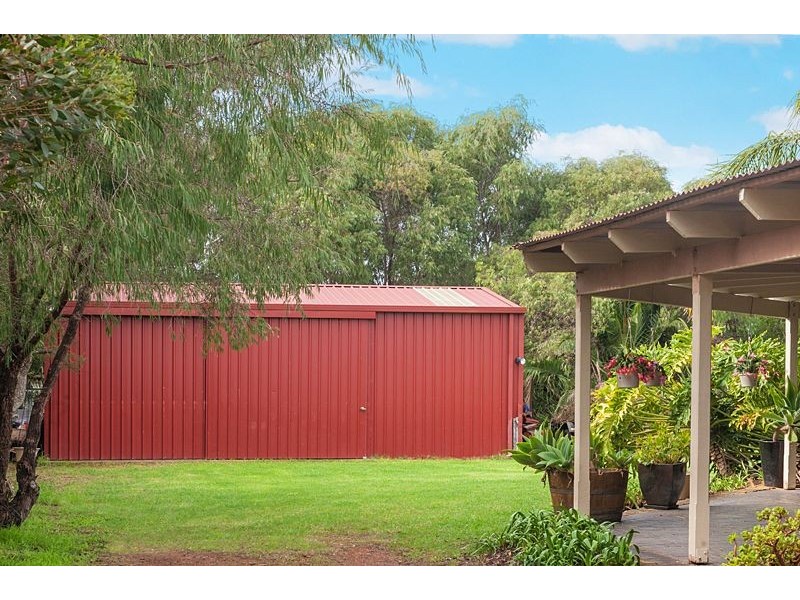 16 Windlemere Drive, Dunsborough WA 6281
