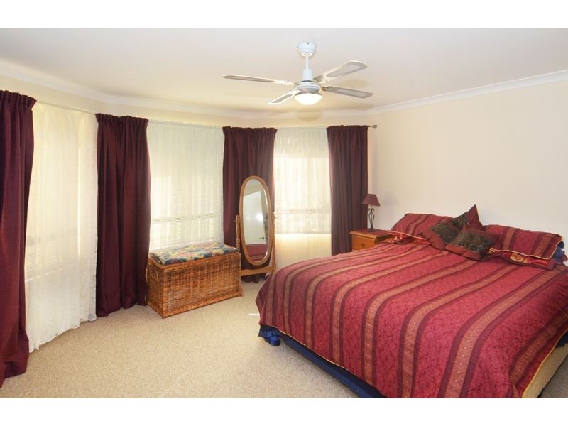 9 Mistral Bend, Yalyalup WA 6280
