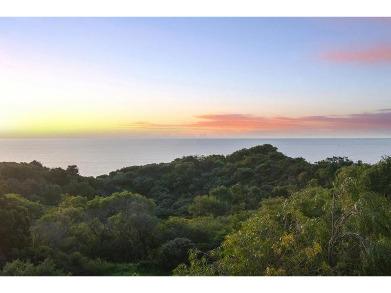 10 Gwenydd Way, Peppermint Grove Beach WA 6271