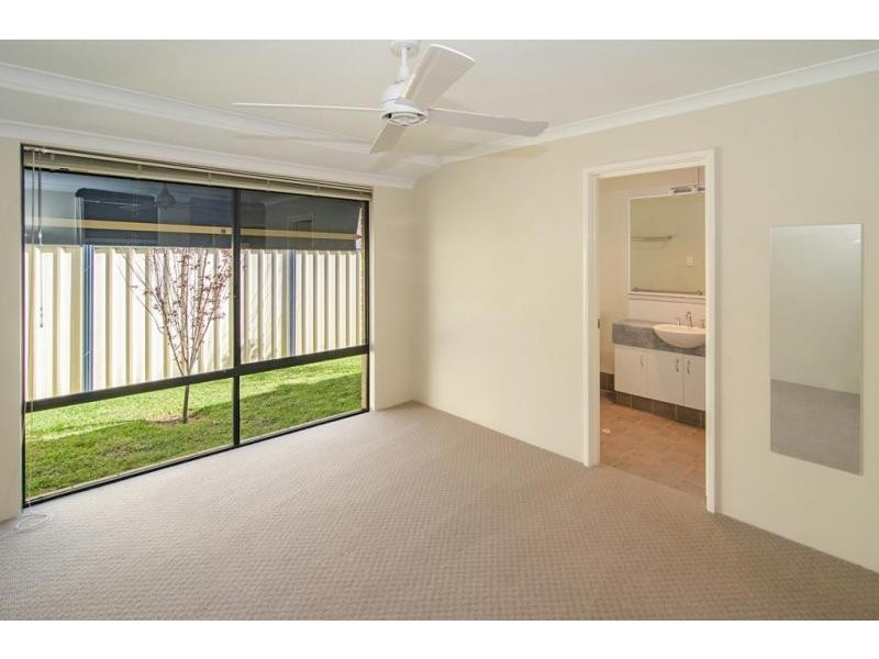 9 Mussel Court, Geographe WA 6280