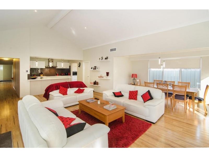 9 Meadow View, Busselton WA 6280