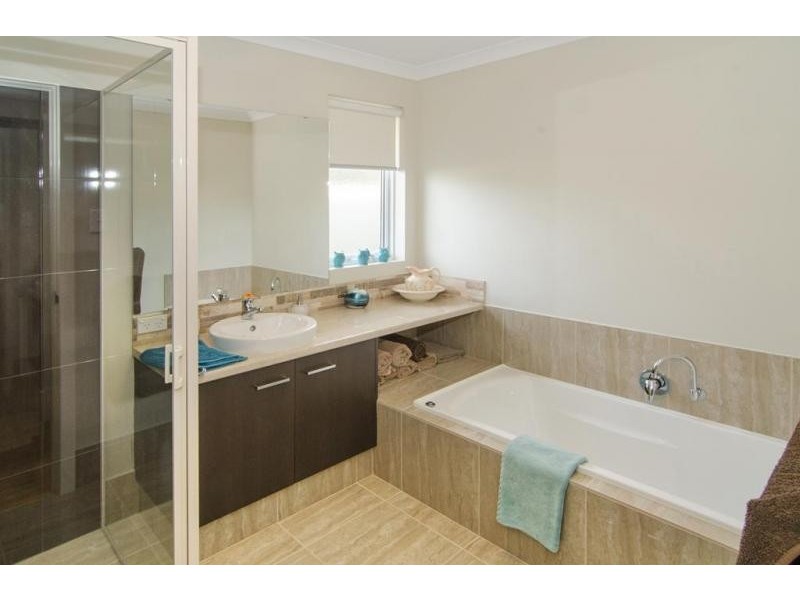 9 Meadow View, Busselton WA 6280