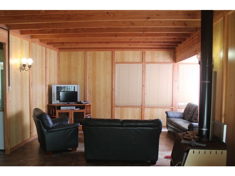 27 Eagle Bay Road, Eagle Bay WA 6281