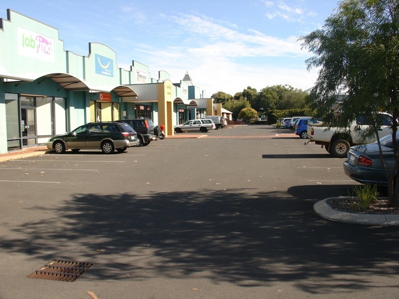 Albert Square, Busselton WA 6280