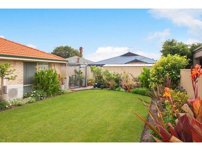 20 Pigeon Rise, Geographe WA 6280