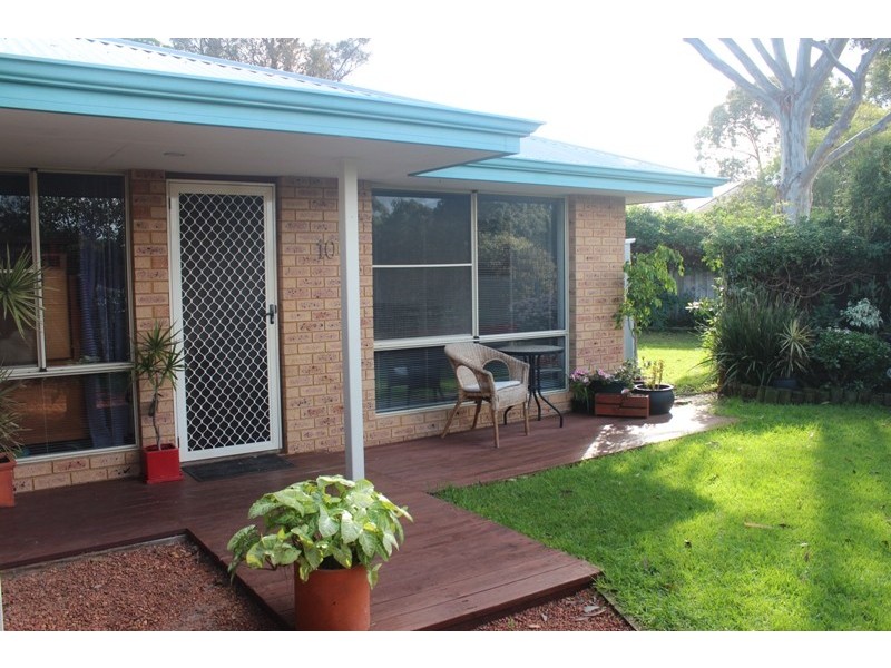 10 Larch Loop, Margaret River WA 6285