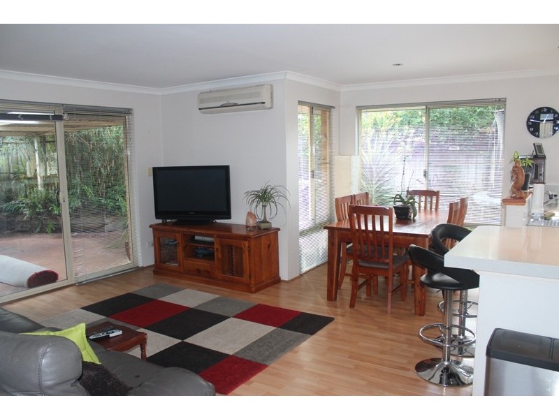 10 Larch Loop, Margaret River WA 6285