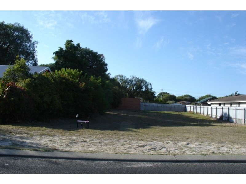37 Reynolds Street, West Busselton WA 6280