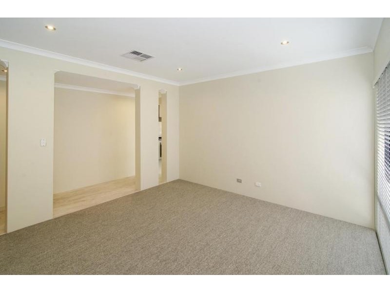 24 Almond Parkway, Yalyalup WA 6280