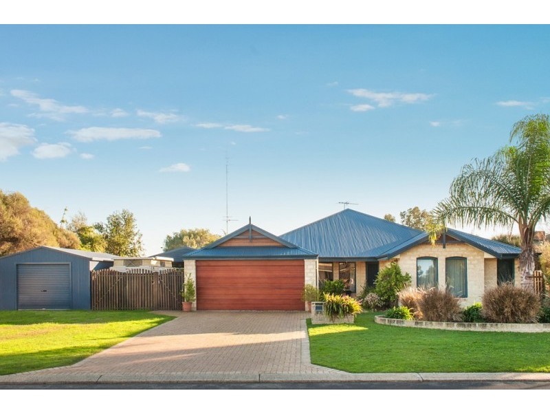 25 Glen Eagles Grove, West Busselton WA 6280