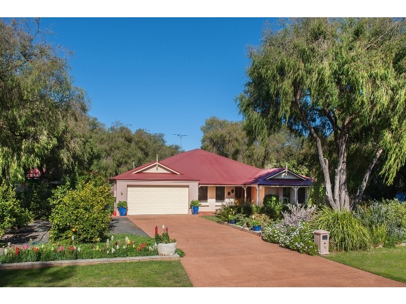 12 Klaehn Crescent, Yalyalup WA 6280