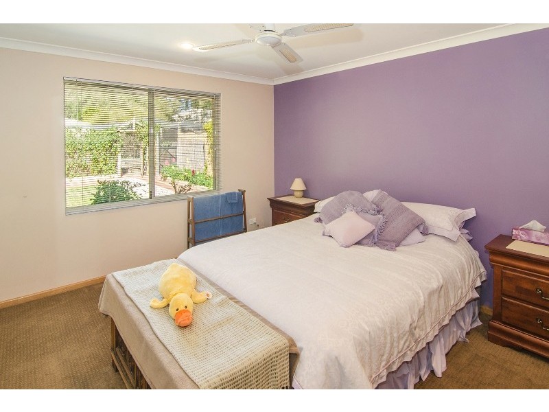 12 Klaehn Crescent, Yalyalup WA 6280