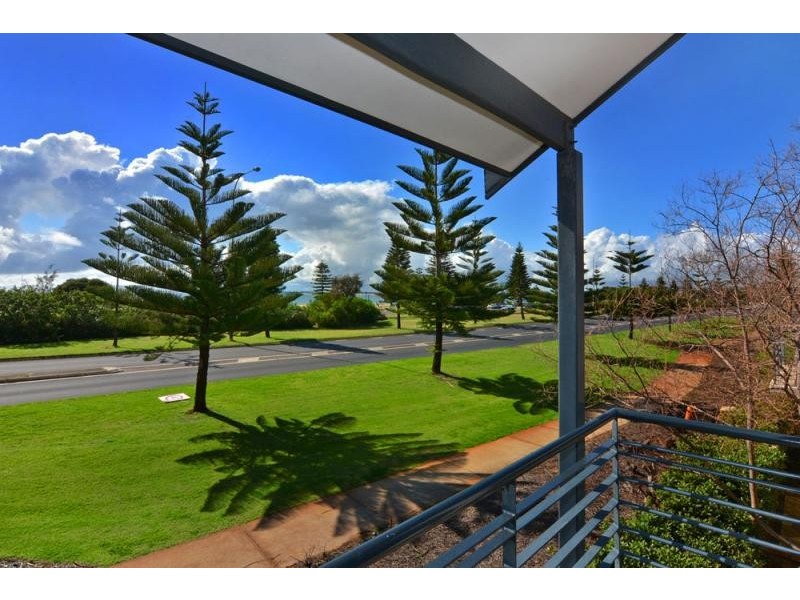 16/14 Lyons Cove, Bunbury WA 6230