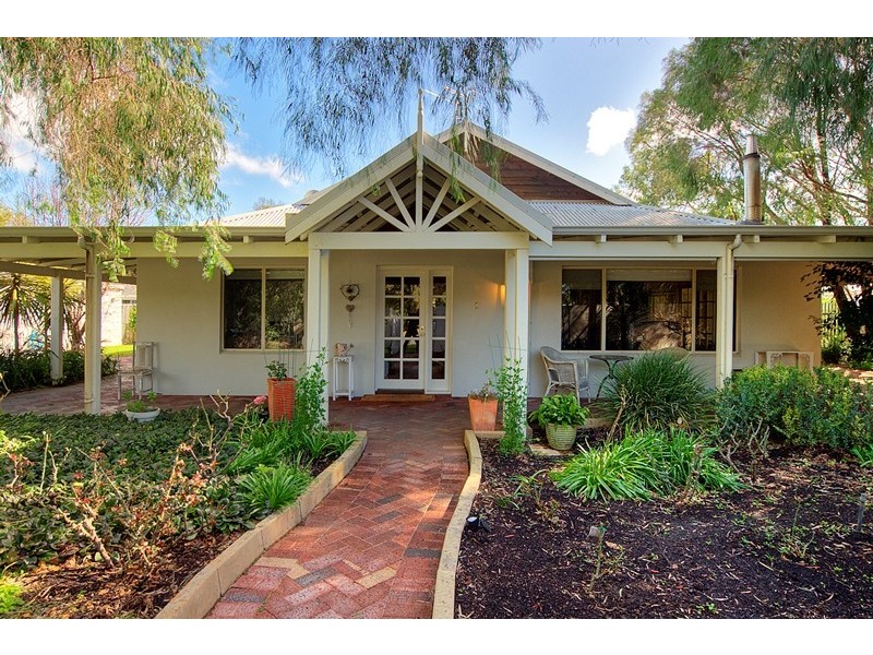 1 Jones Way, Abbey WA 6280