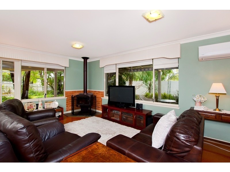 1 Jones Way, Abbey WA 6280